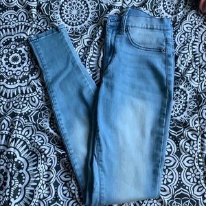 Stretchy High rise jeggings